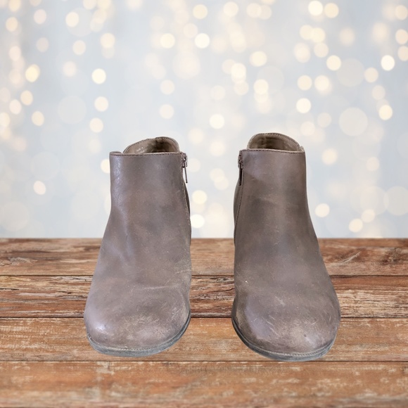 Cute Booties - Picture 3 of 3